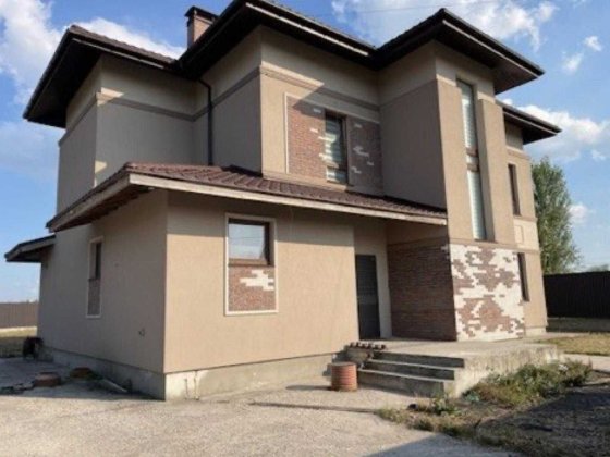 Оренда будинку з новим ремонтом Нові Петрівці  КМ Balaton Village Автономія Нові Петрівці