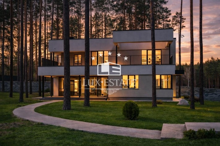 Hi-Tech в Стоянка 400 м² | 3 спальни | 2 этажа | террасы | генератор | Стоянка |  Lux-Estate - фото 1