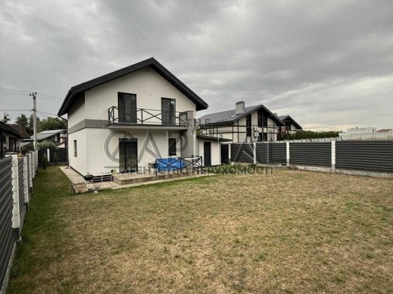 Оренда сучасного будинку 140 м² с.Круглик  6 соток  4 спальні  Газ   Генератор Круглик