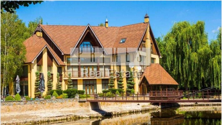 Оренда резиденції з приватним озером, територія повністю закрита, Романків - фото 1