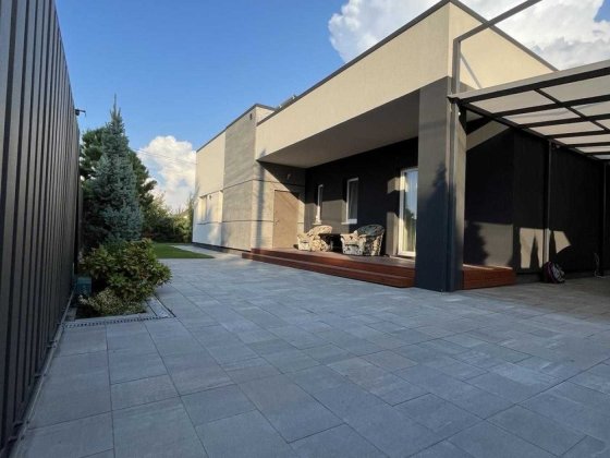 Оренда / Будинок / вул. Розкішна, Романків 130 м² 12 соток 6 500 $ Романків