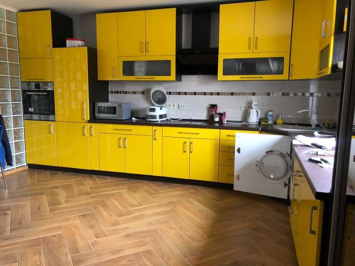 Оренда окремого будинку в Брюховичах - фото 1