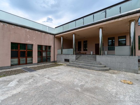 Оренда будинку 1700м2 Святошинський р-н Київ