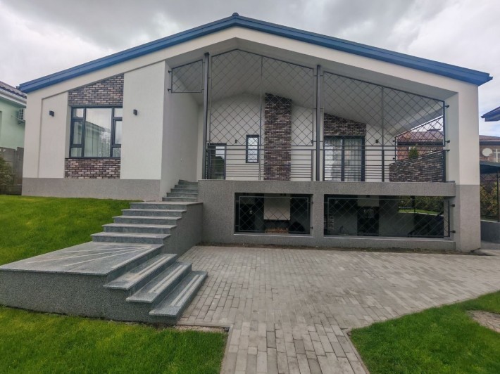 Від власника.Здається в оренду новий автономний будинок 176,7 м² з укриттям і ремонтом. Без комісії  - фото 1