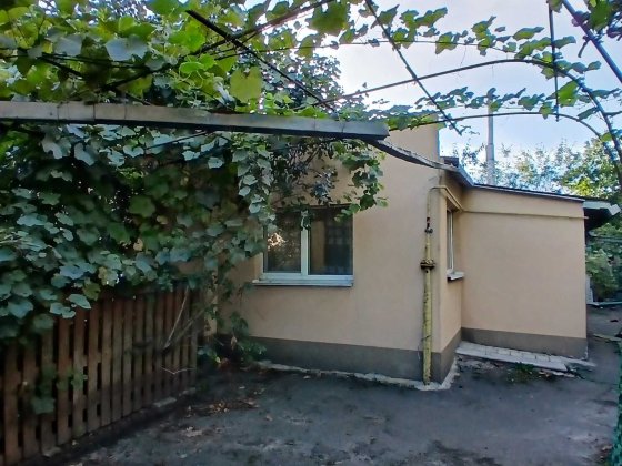 Здам окремий будинок вул Б Хмельницького стан житловий зручності в будинку ГАЗ Бровары