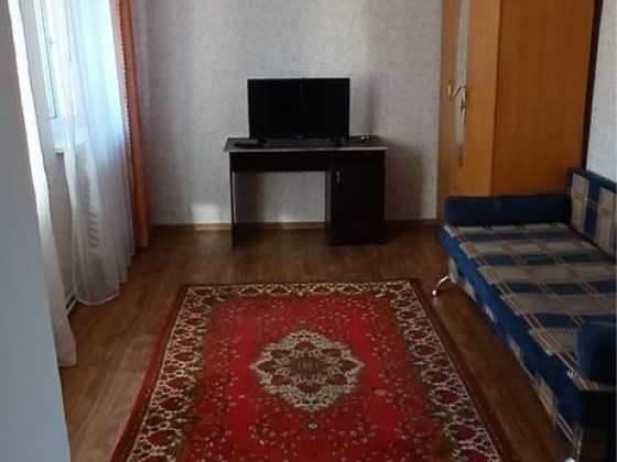 Здам однокімнатну частину будинку Бровары