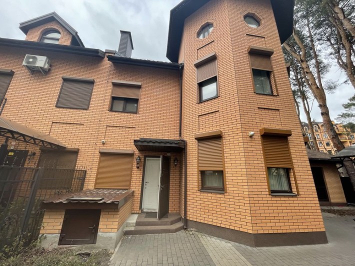 Оренда тауна Бровари , рн Соборного - фото 1