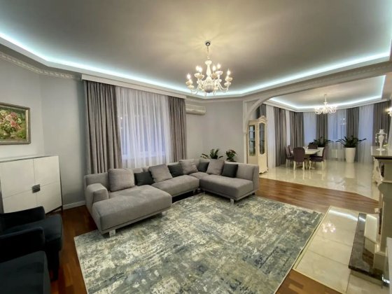 Будинок 400 м² у закритому містечку Генератор 3 види опалення 20 хв центр Киев