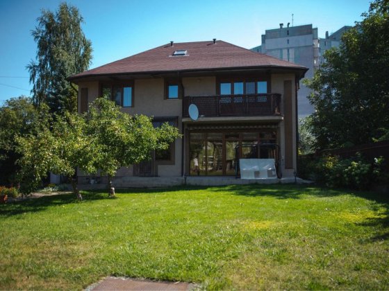 Оренда автономного будинку 250кв м біля голосівського лісу Київ