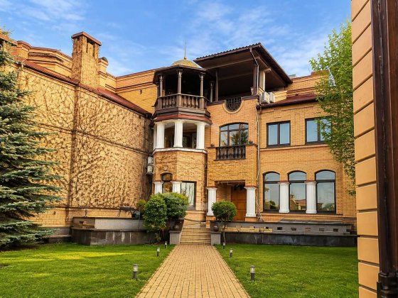 Оренда АВТОНОМНОГО будинку 360 м2 з УКРИТТЯМ на першій лінії Дніпра - Оболонська набережна. Автономн Киев