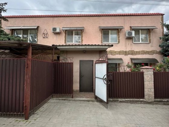 Оренда 2 поверхового будинку в Комунарському районі,Чернешевського (Остапа Вересая),можна військовим Запоріжжя