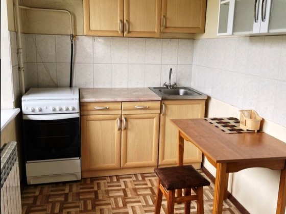 Продаж 2-кімнатну квартири по вул. Будівельників, 16. Київ