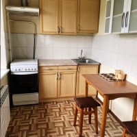Продаж 2-кімнатну квартири по вул. Будівельників, 16. Киев