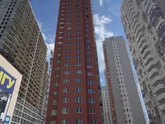 Продаж 2-кімнатної квартири біля метро «Васильківська» ЖК «Амурський» Київ