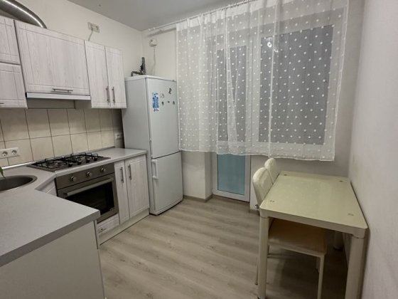 Вільна з 26.09 Оренда 1-кімнатної квартири з індивідуальним опаленням Банківська