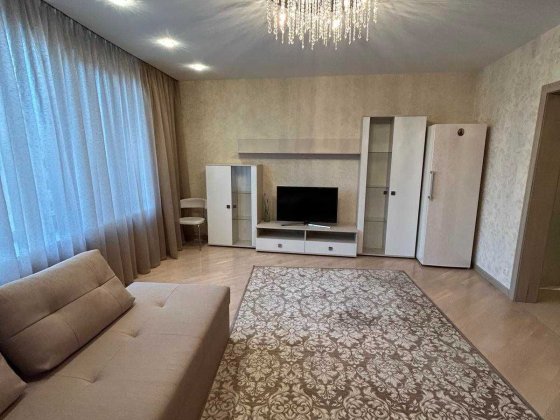 3-к квартира, пр. Ковальський, 19. Довгостроково.Без тварин!