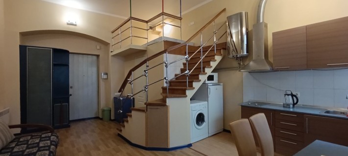 Власник. Дворівнева студія 30 м², 4 хв пішки до м. Арсенальна, без комісії - фото 1