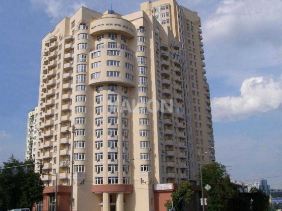 БЕЗ КОМІСІЇ! ОРЕНДА ВЕЛИКОЇ 2-кімн. квартири. Власник. ГЕНЕРАТОР! Сонячні батареї! Акумулятори на лі