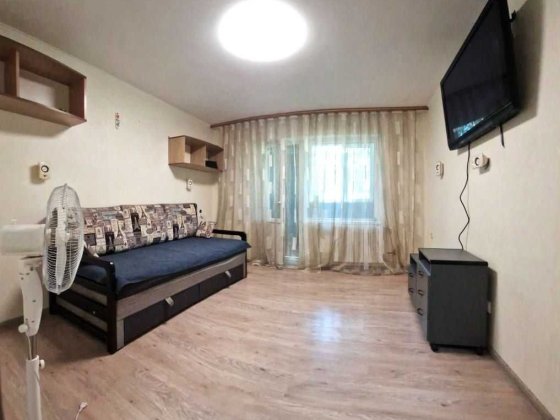 1 комнатная квартира ул. Вербицкого, 4. Метро Харьковская 12 минут пешком. ГАЗ.