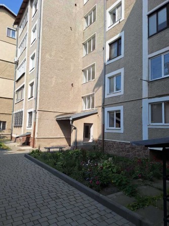 Оренда  3к квартира з індив опаленням в р-ні Хоткевича- вул Української дивізії - фото 1