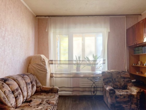 Хорольська 8/4, 3/9 поверх, 36 кв.м, у будинку газ