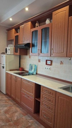Здається простора 1кім.квартира біля м. Осокорки,  пр. Бажана 10 - фото 1