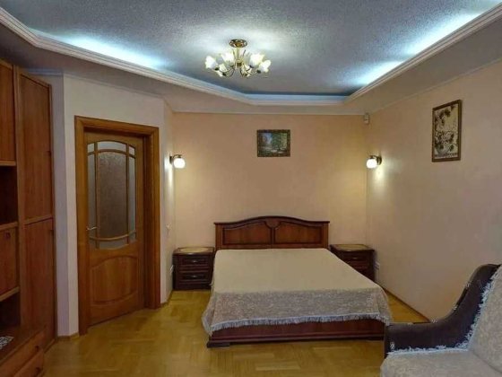 Здам квартиру в 5-10 хв ходу до метро Тараса Ш. , Контрактова Площа.