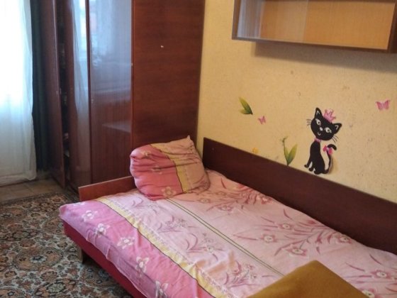 Візьму на квартиру одиноку жінку яка працює Ивано-Франковск