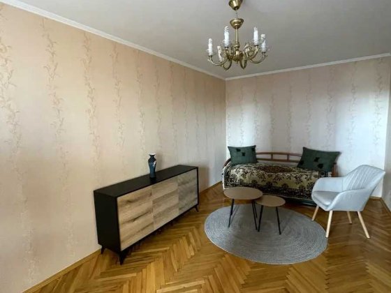 В оренду пропонується 2 кімнатна, роздільна квартира, 48 кв.м. оболонський район Киев