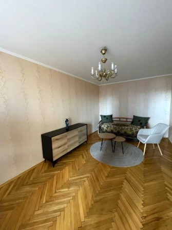 В оренду пропонується 2 кімнатна, роздільна квартира, 48 кв.м. оболонський район - фото 1