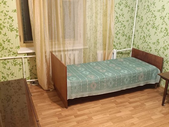 Оренда трьох кімнатної квартири  Виставка