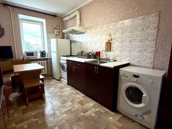 Оренда 3к квартири, Виставка