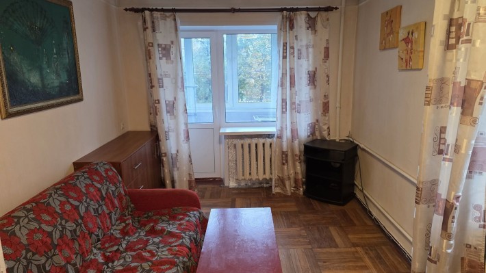 Однокімнатна квартира від власника пр-т. Каденюка 20 м. Чернігівська - фото 1