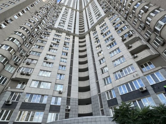 Здається  2-кім. вул.Княжий Затон 21, метро «Осокорки»