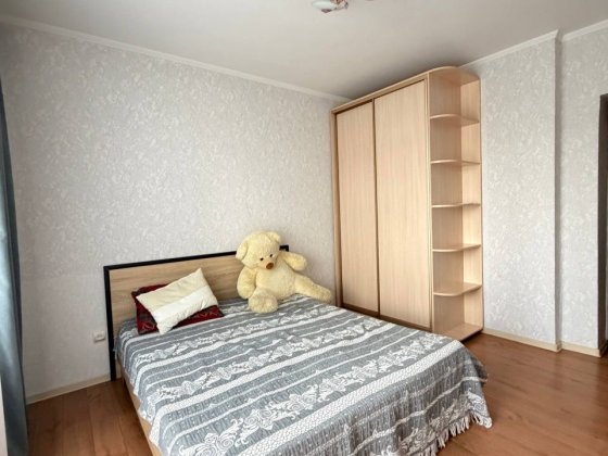 Оренда 3 кімнатної квартири Виставка