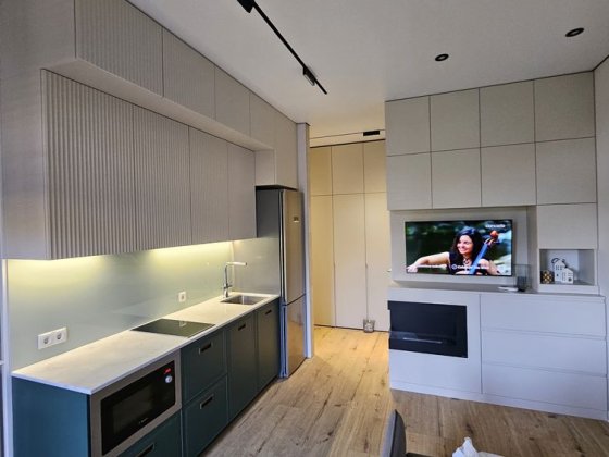 «Henesi House | дизайнерська 1к 40 м² | велика тераса | без комісії