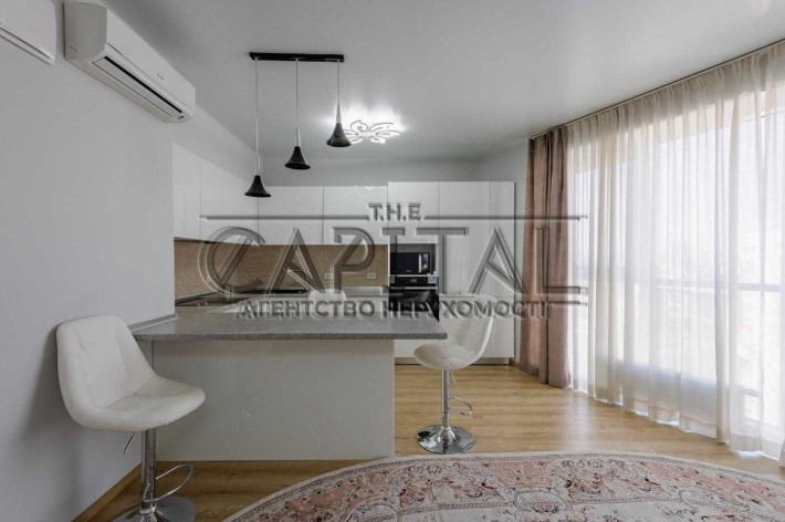 Оренда унікальної 3 к Квартири  вул. Липковського  Солом'янка  Київ 78 м2 - фото 1