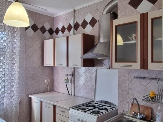 Оренда квартири на Таврійському . Ліфт працює . Херсон