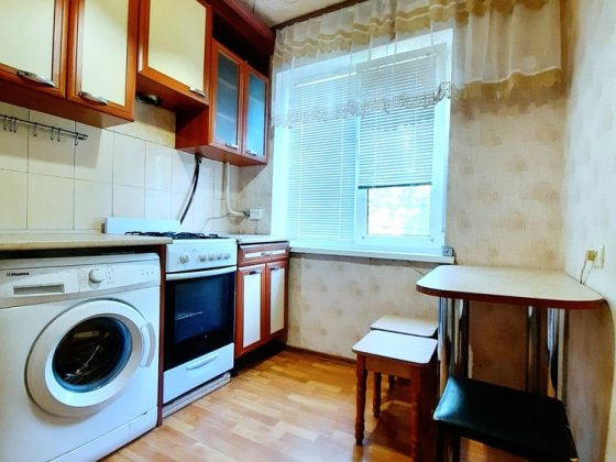 Здам 2к на Атаманюка біля риночку Сумы