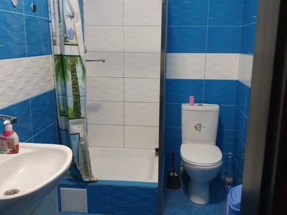 здам квартиру в новобудові з авт.опаленям вул.Робоча Херсон