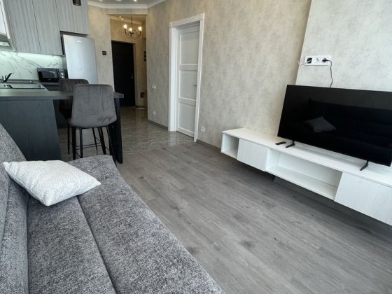 Оренда Кадетський гай, 8  комфортна 1 кв. 39 кв.м
