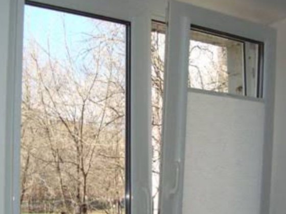 Здається 2 кімнатна квартира зручний  поверх