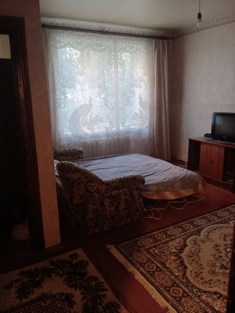 Сдам однокомнатную квартиру район центра занятости - фото 1