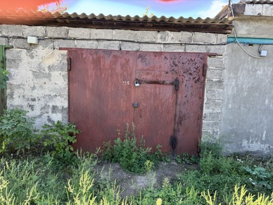 Здам в оренду капітальний цегляний гараж в автокооперативі ЛУЧ на загреблі Смела