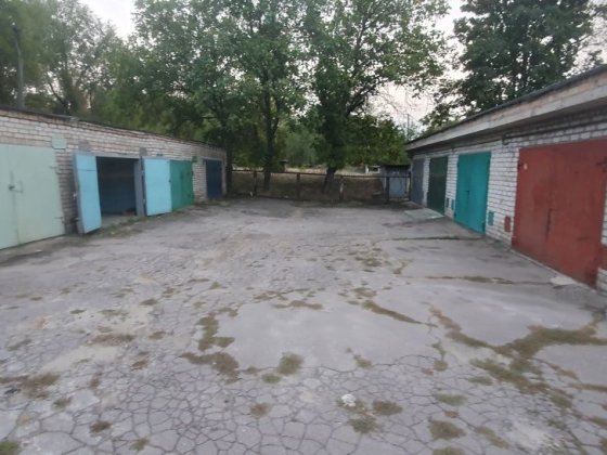 Оренда гаража в місті Покров