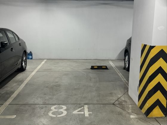 Здам в оренду паркомісце на Дніпровській набережній 15 ж ,ЖК  Грей Київ