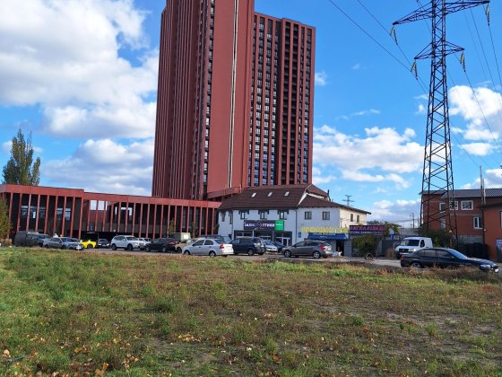 Здам гараж ГБК "Мостовик" пр-кт Степана Бандери 30 Київ