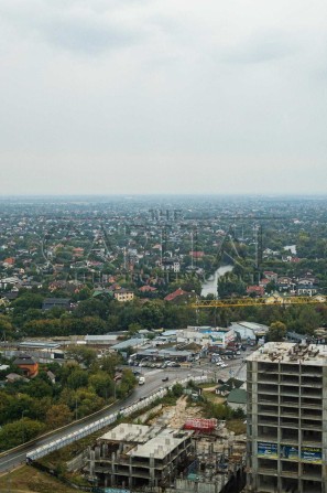 Оренда сучасної 1-кімнатної квартири з панорамним видом в ЖК "Славутич" - фото 1
