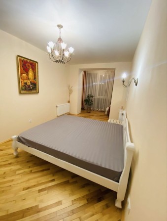 Чудова 2 квартира в самому центрі міста - фото 1