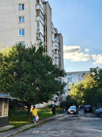 Оренда 3-кімнатної мебльованої квартири поруч готелю Градецький, вул. Богуна 40. - фото 1